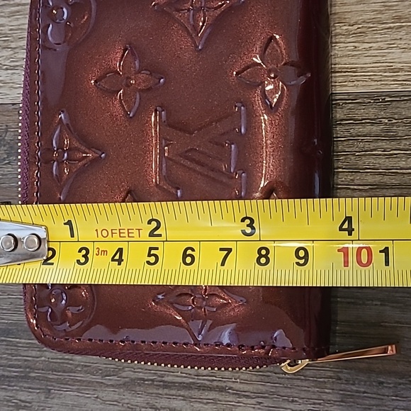 STUNNING louis vuitton Vernis leather plum wine red  zippy 4 card slots - Picture 12 of 16